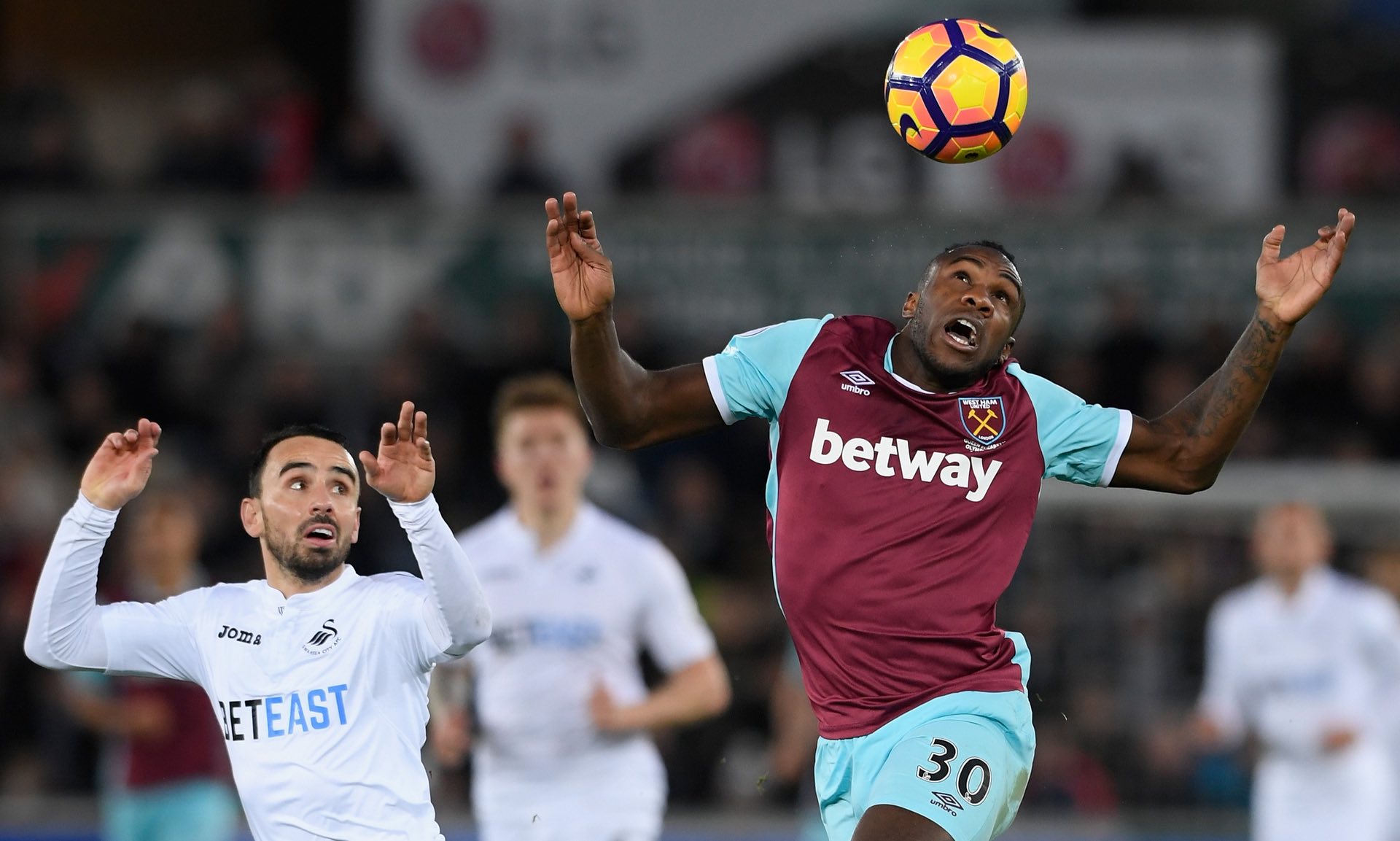 通过他的故 通过他的故